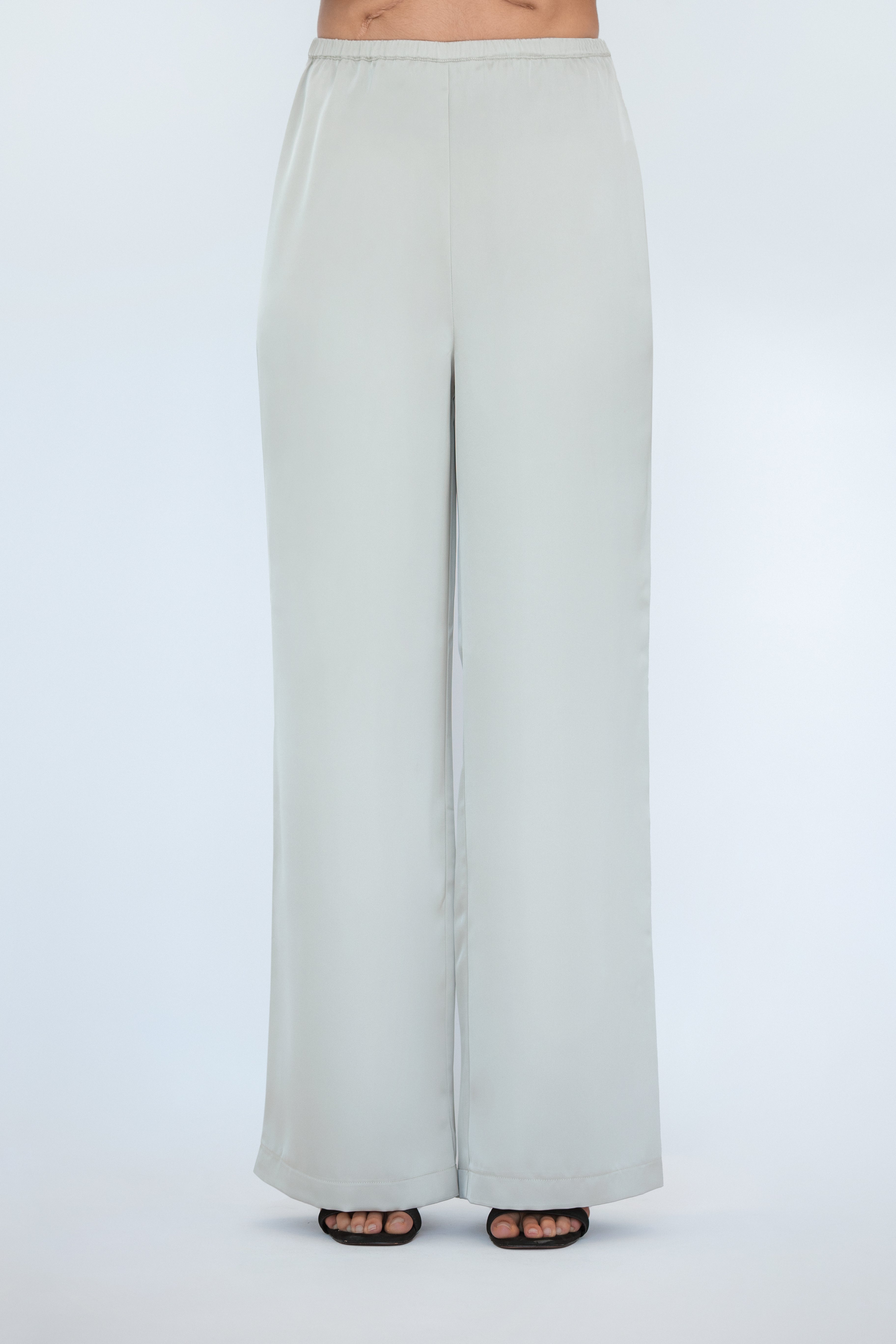 Relaxed Straight-Leg Trouser