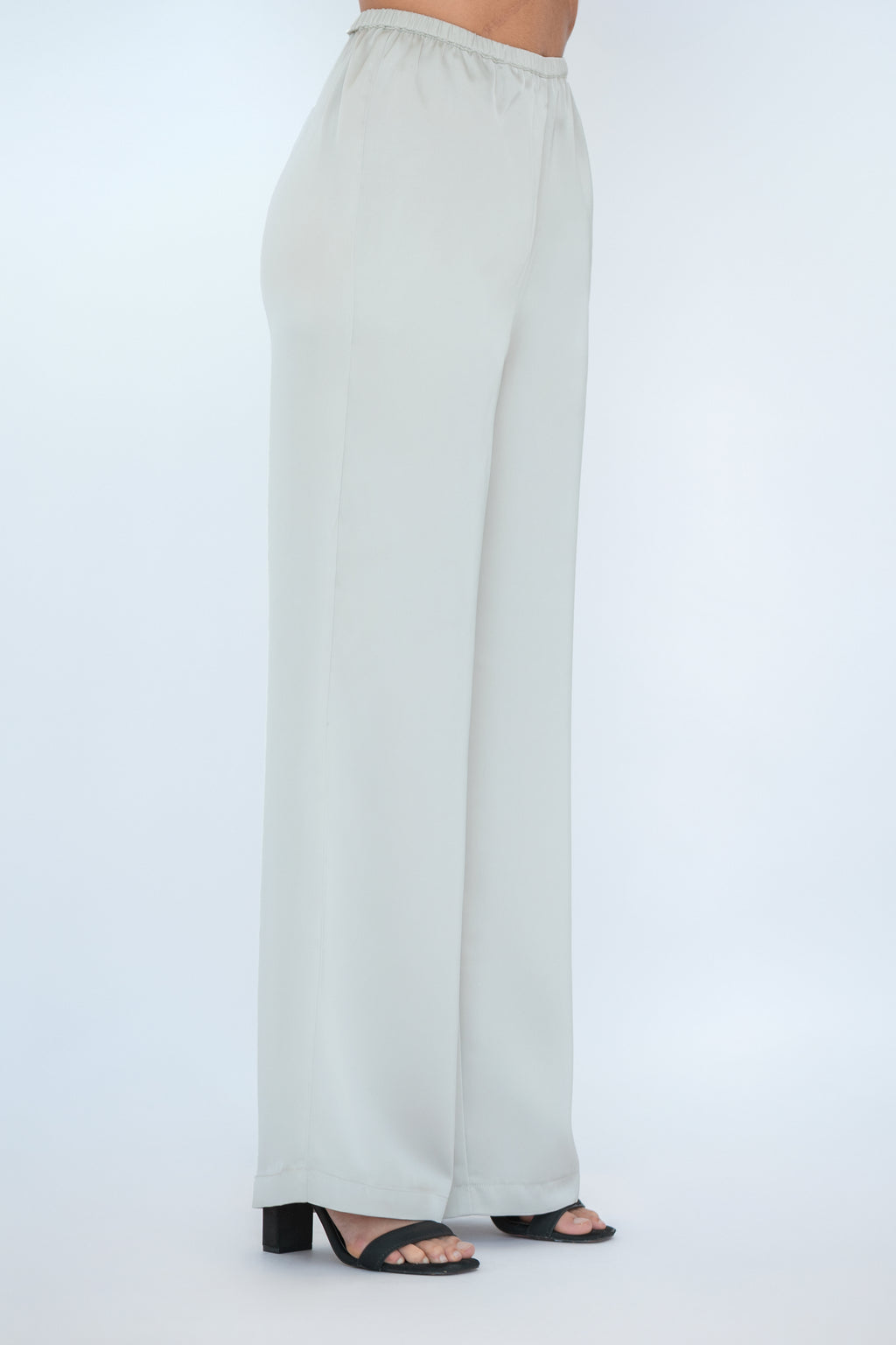 Relaxed Straight-Leg Trouser
