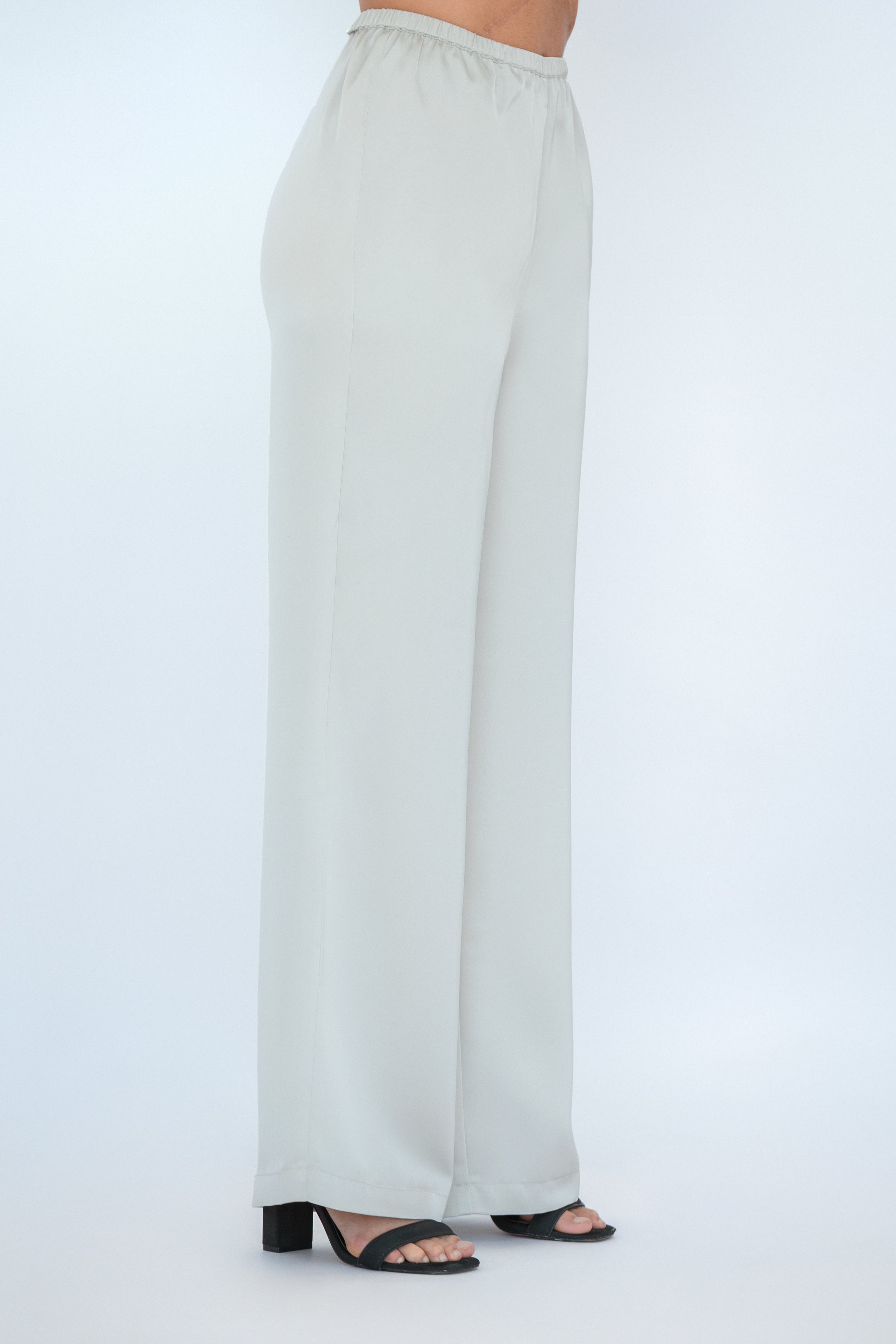 Relaxed Straight-Leg Trouser