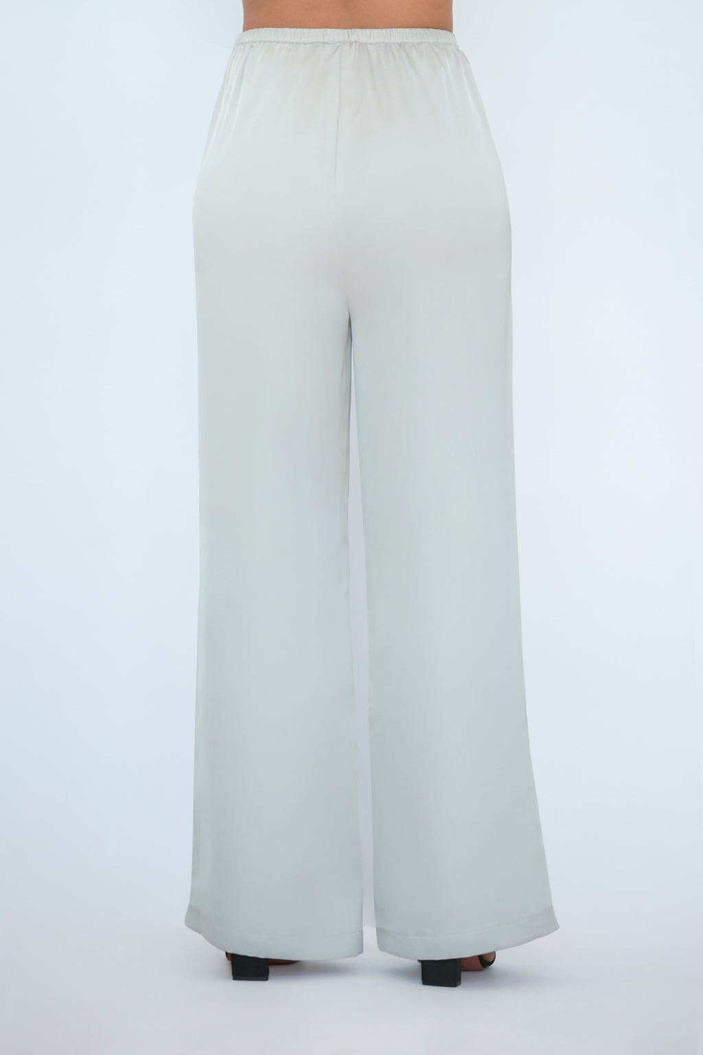 Relaxed Straight-Leg Trouser